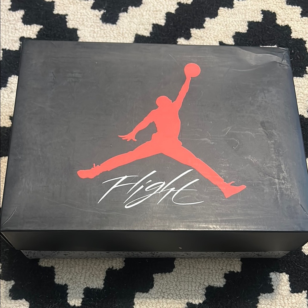 Jordan 4 Retro GS in Blue and Black